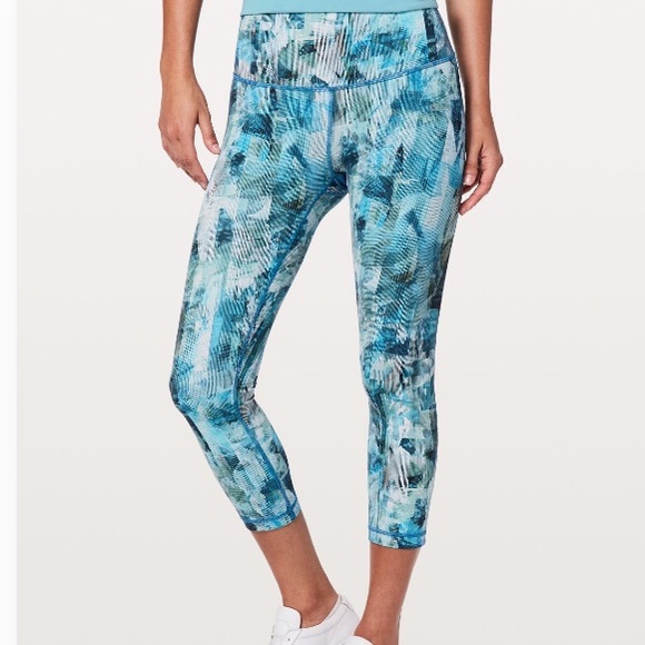 Lululemon Wunder Under high rise crop - Picture 1 of 5